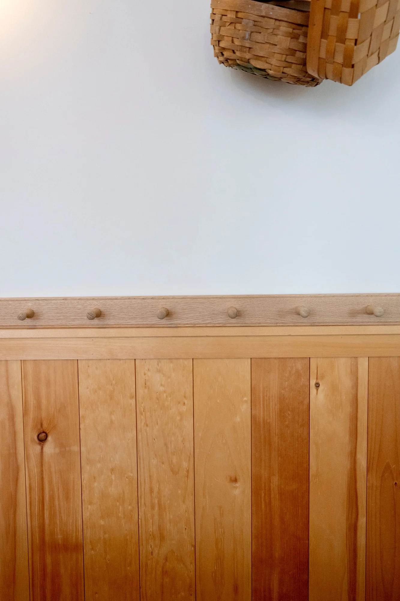 6 Peg Shaker Utility Rail - Image 2