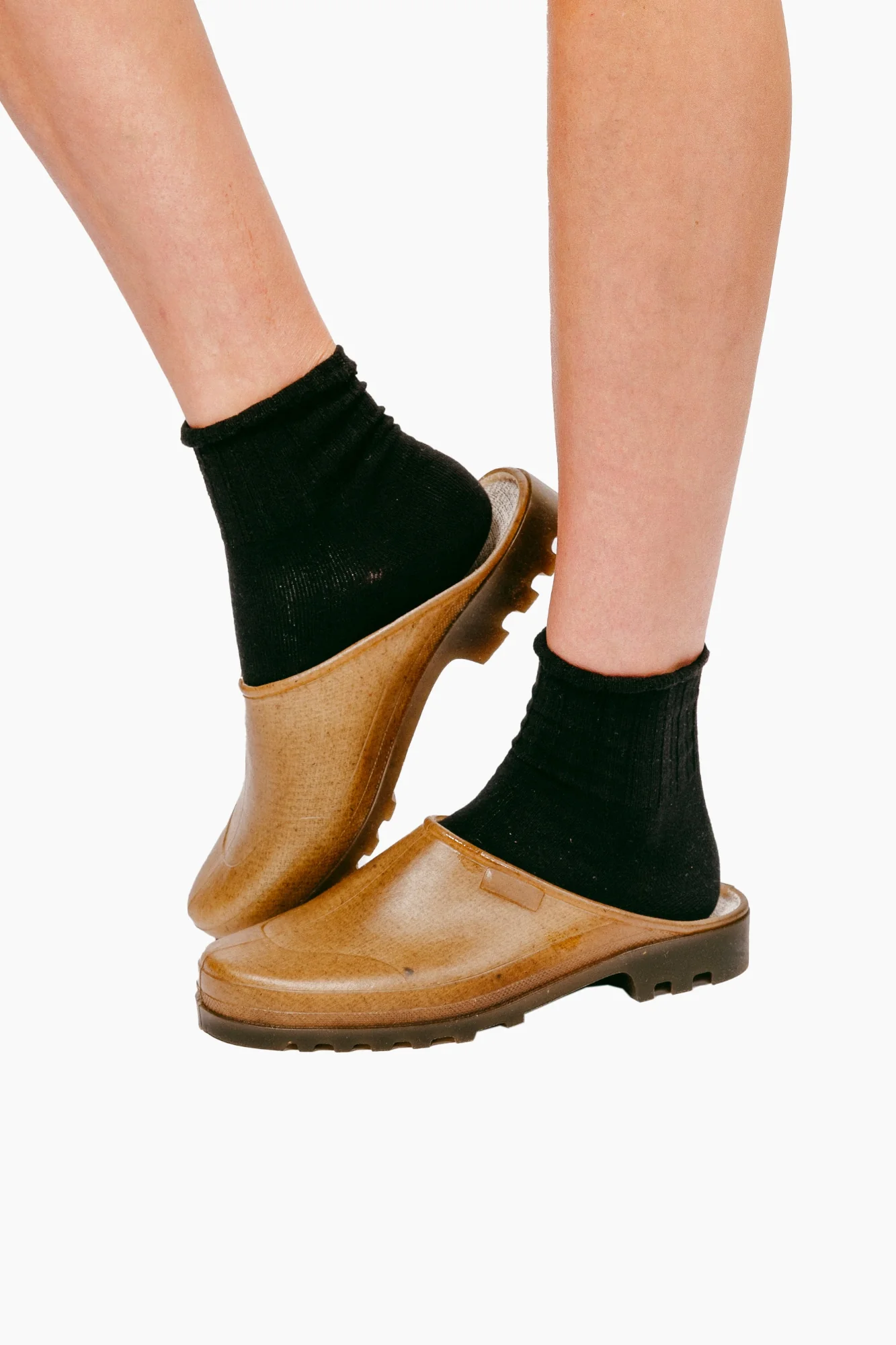 French Recycled Hemp Mules in Sepia - Image 7