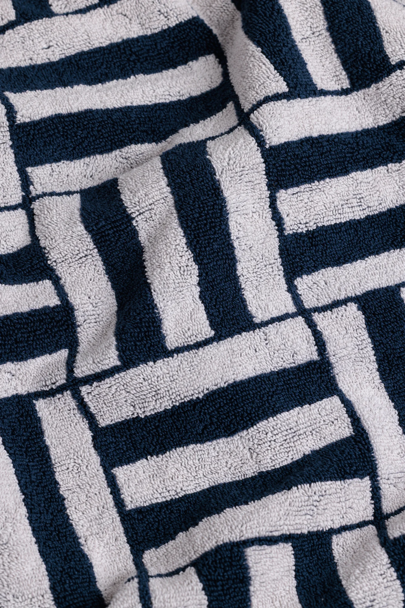 Organic Cotton Weave Towel | Obsidian & Stone - Image 3